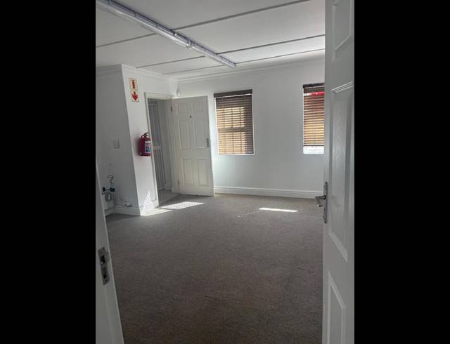 BUSINESS PROPERTY TO RENT IN DIEP RIVER